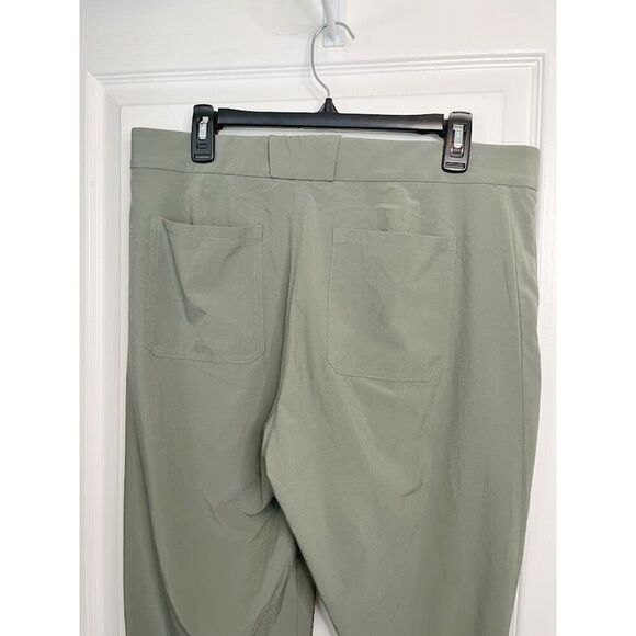 Athleta Tribeca Utility Crop Wide Leg Lightweight Pocket Pants - Picture 11 of 14